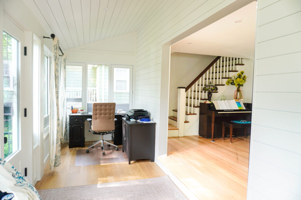 15 Woodledge Rd, Stamford, CT-5