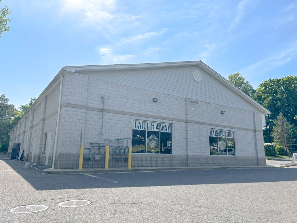 172 North St, Seymour, CT-4
